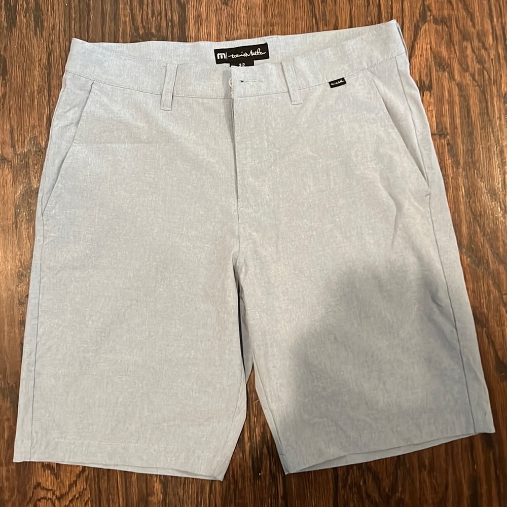 Men’s Travis Mathew Beck Golf Short 9.5”